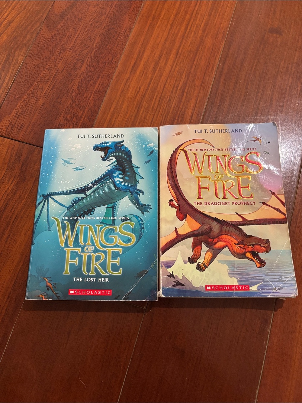 Wings of fire book set- the Dragonet Prophecy, The lost heir